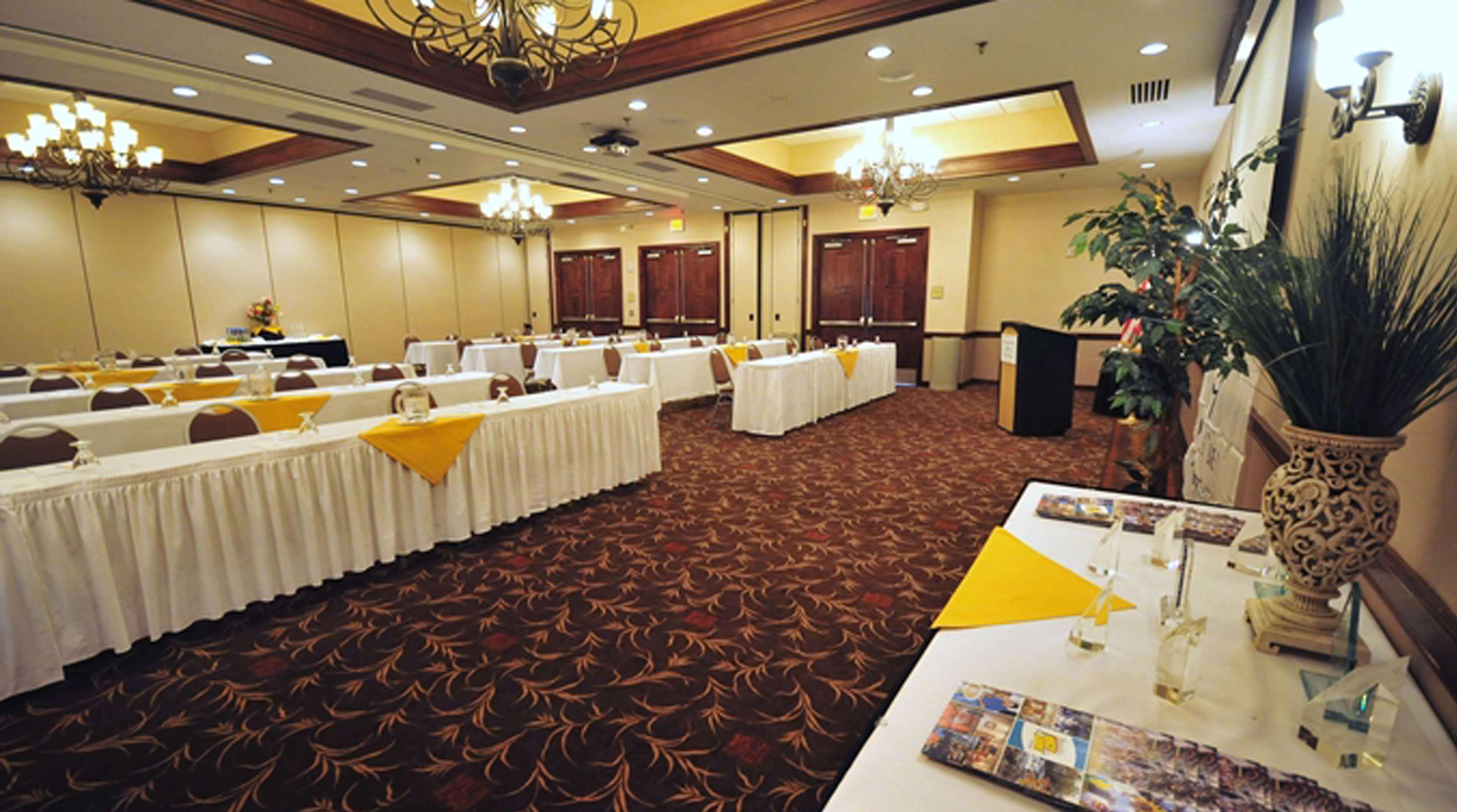 Doubletree By Hilton Rocky Mount Hotel Ngoại thất bức ảnh