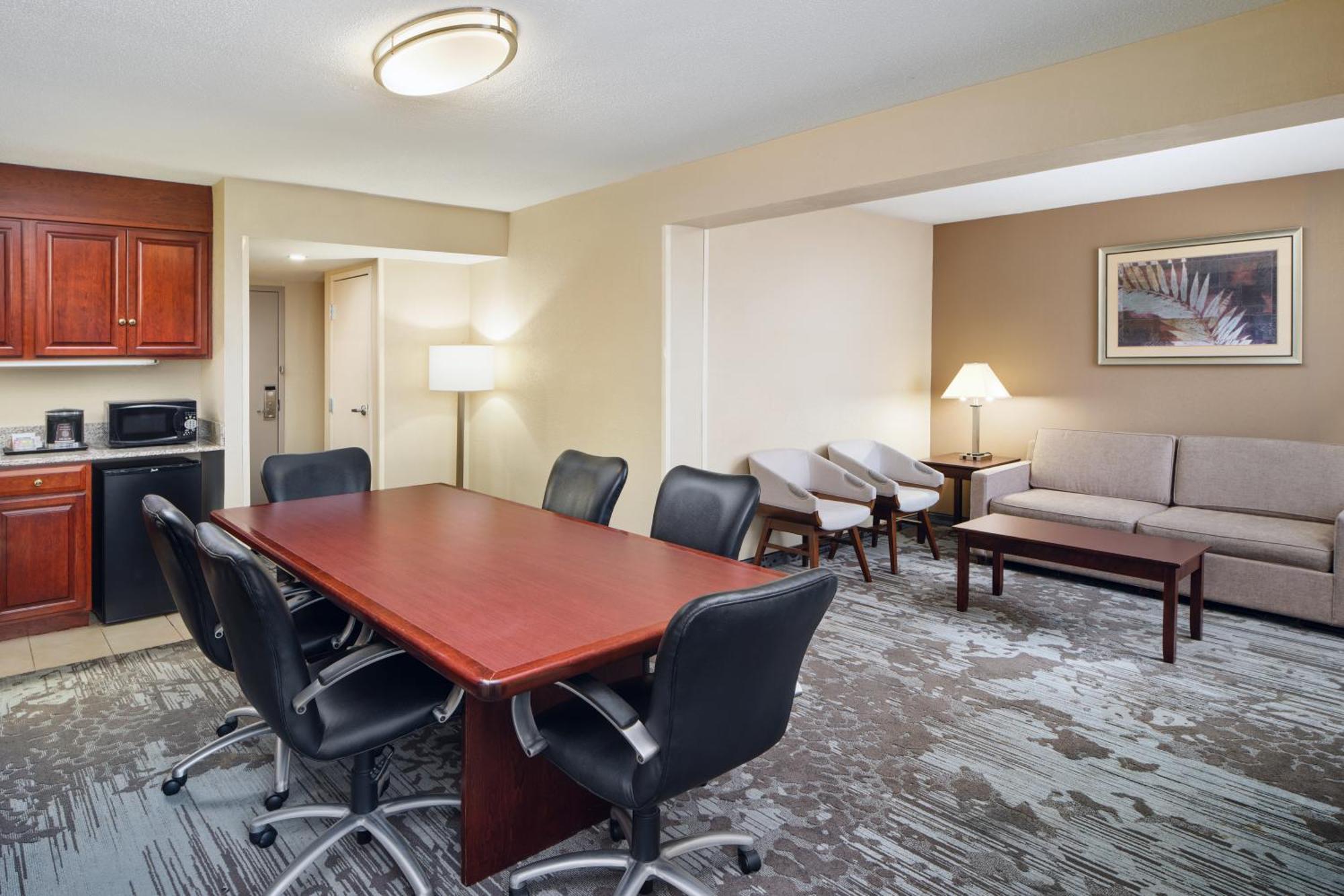 Doubletree By Hilton Rocky Mount Hotel Ngoại thất bức ảnh
